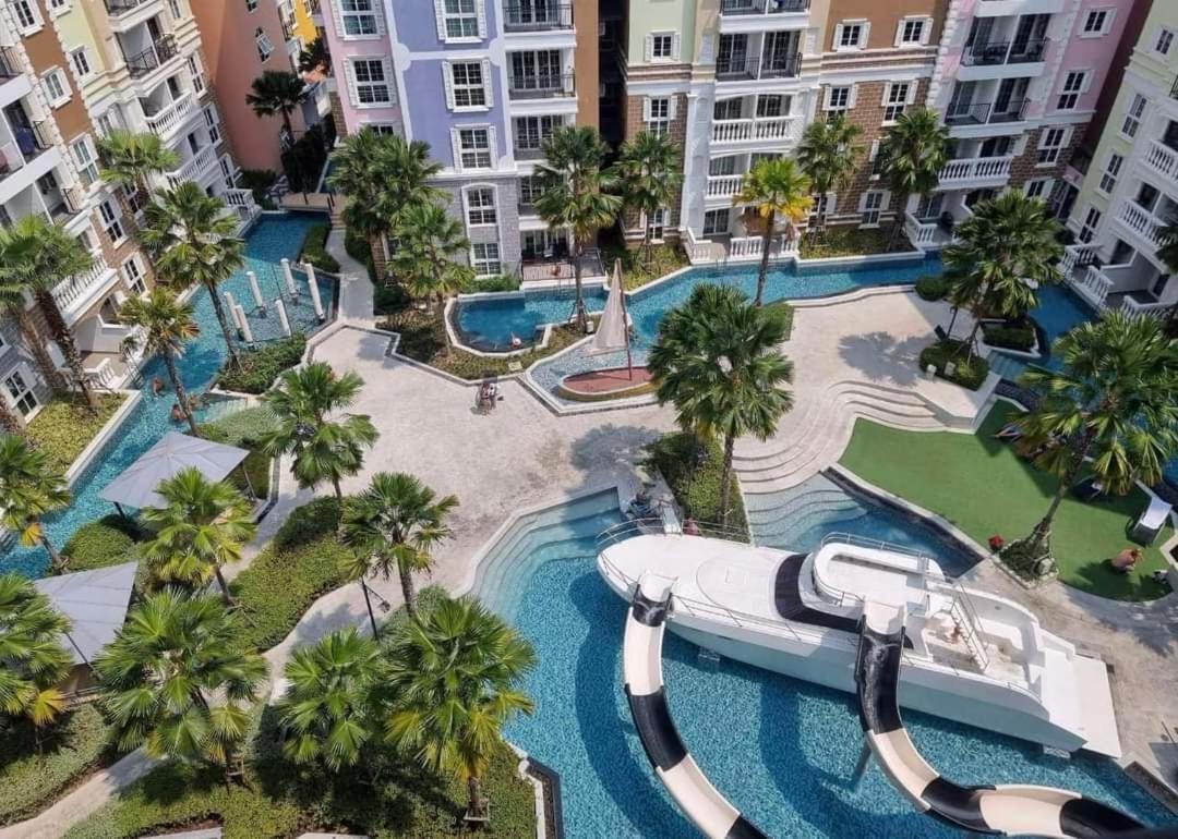 คอนโดสวนน้ำเซเว่นซี2 Apartment