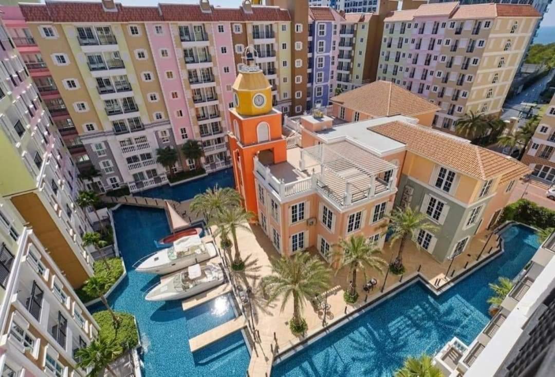 คอนโดสวนน้ำเซเว่นซี2 Apartment *