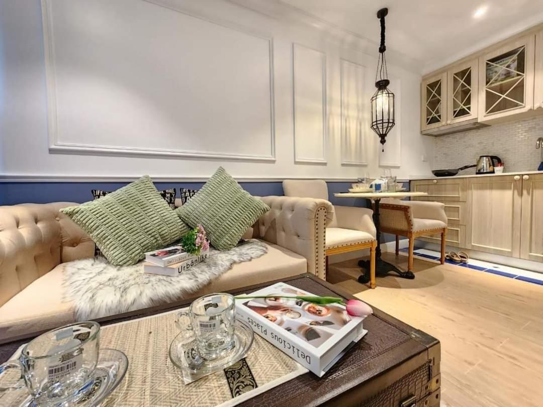 คอนโดสวนน้ำเซเว่นซี2 Apartment Na Chom Thian
