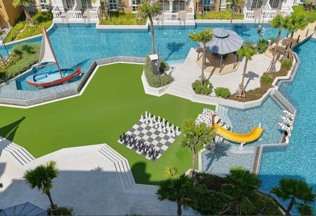 Apartment คอนโดสวนน้ำเซเว่นซี2 *